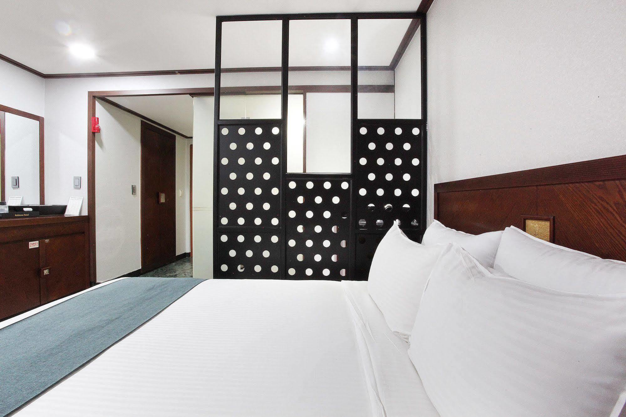 Noblesse Hotel Jeju by Eksteriør bilde